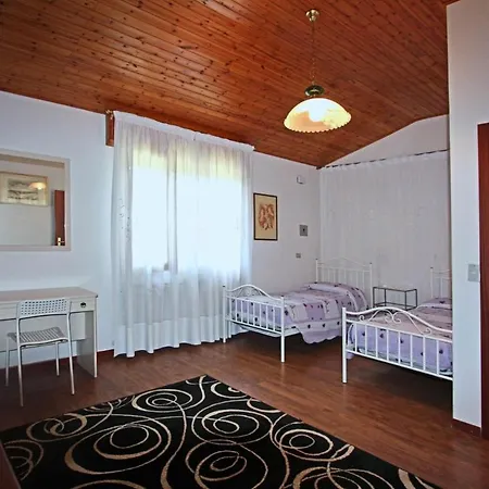 וילה Casa La Serra *